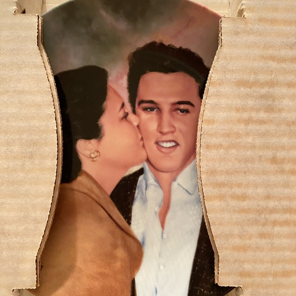 Elvis Presley Looking at a Legend "Elvis and Gladys" Bradford Exchange Plate BOX